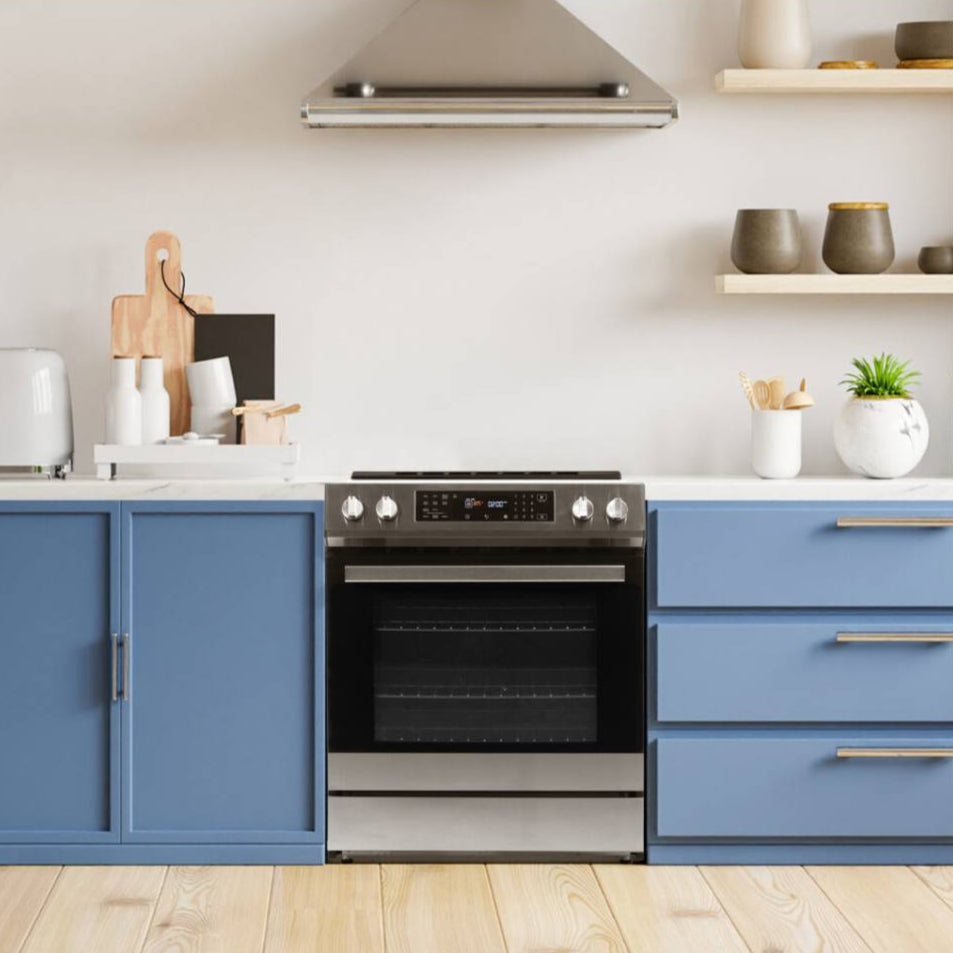 Cuisinière à induction encastrable 30 po inox 5,0 pi³