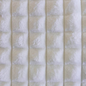 Coussin 20 x 20 po en fausse fourrure - Santi