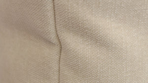Coussin 22 x 22 po velours crème - Paola