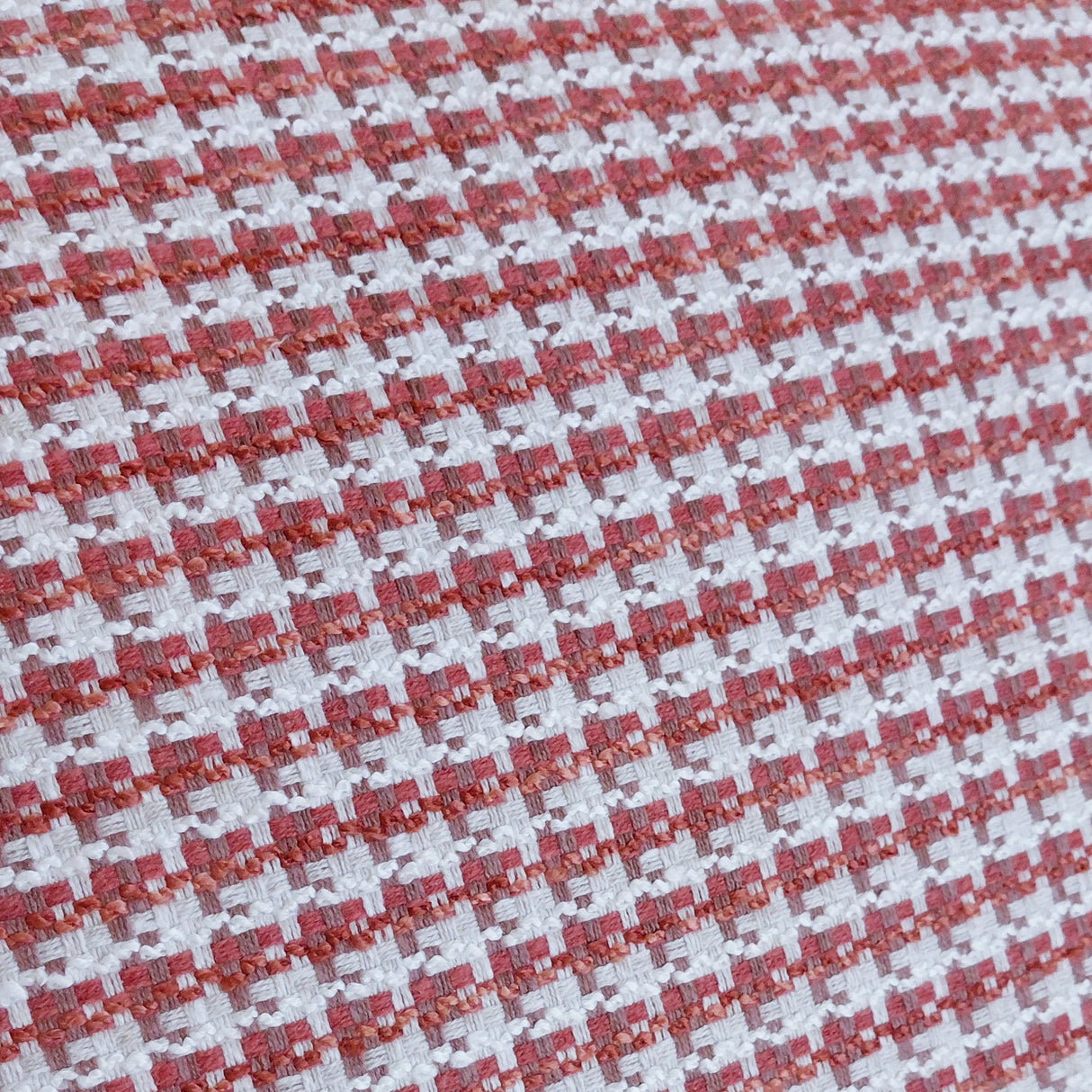 Coussin 22 x 22 po à carreaux - Karina