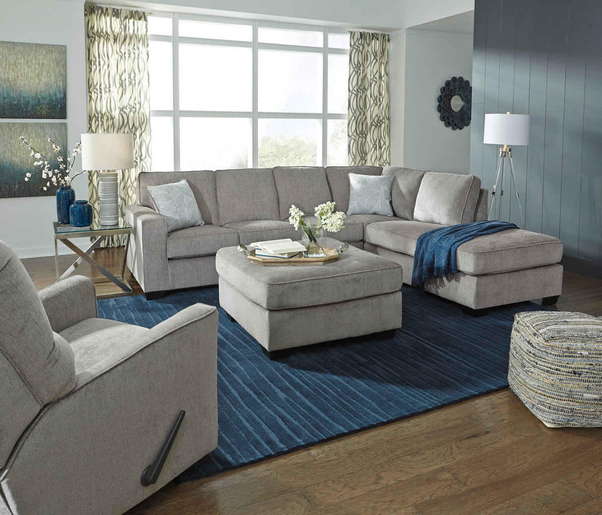Ottoman surdimensionné Altari en tissu gris pâle