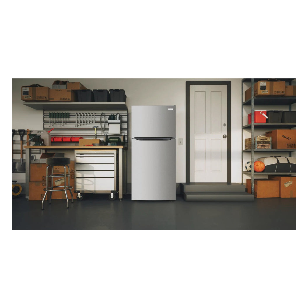 Réfrigérateur à congélateur supérieur 30 po 18,2 pi³ Inox - EvenTemp™
