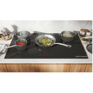Plaque de cuisson à induction 36 po, Noir - Série 800 à 5 zones avec Wi-Fi