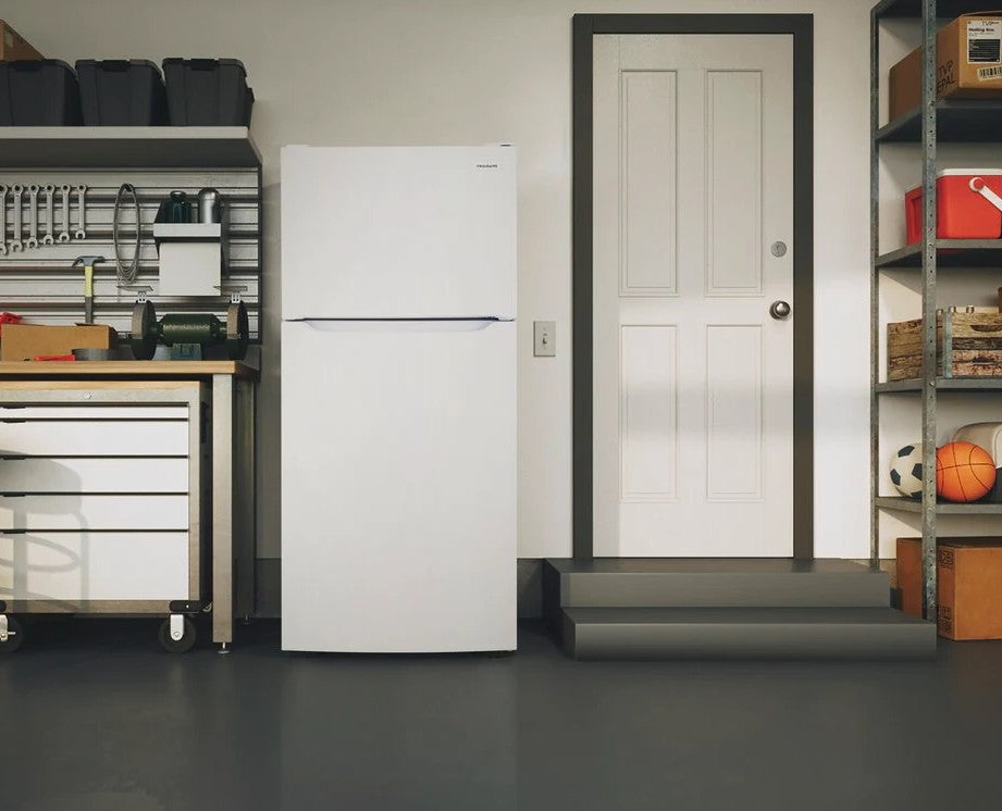 Réfrigérateur congélateur supérieur 30 po, 18,2 pi³ Blanc avec EvenTemp™