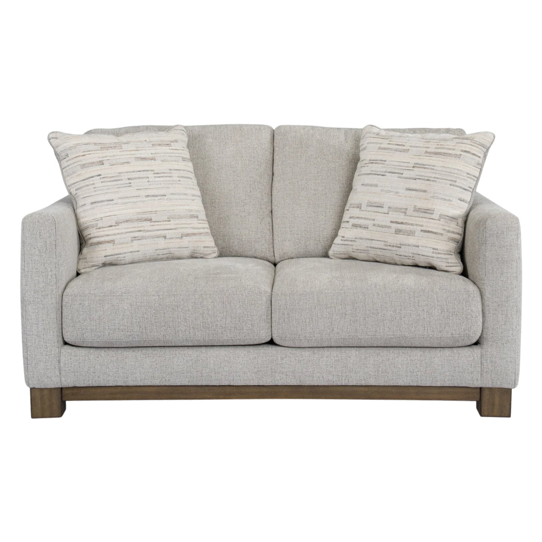 Causeuse en tissu gris pâle avec coussins - MarinaMae