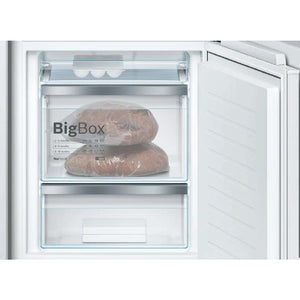 Réfrigérateur encastrable à congélateur inférieur 24 po, 8,3 pi³ Panneau requis - Série 800