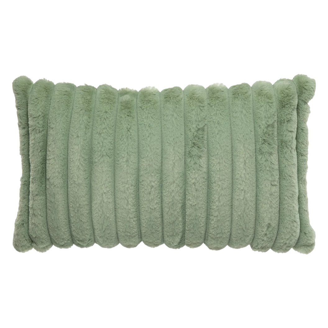 Coussin 12 x 20 po en fausse fourrure - Raya