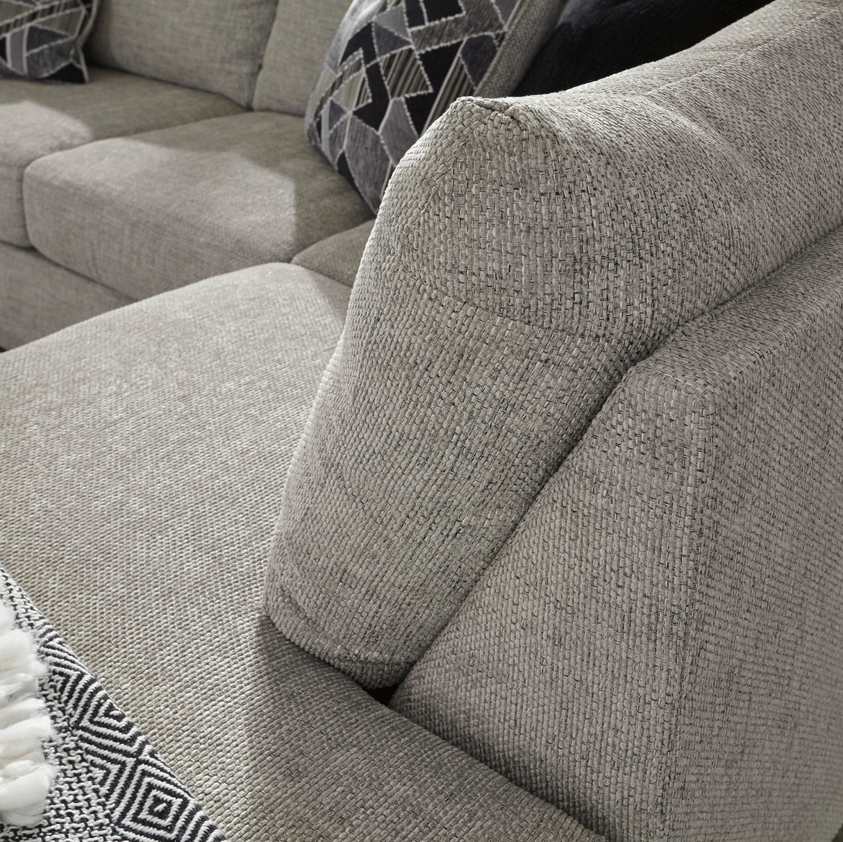 Sectionnel 2 pièces en tissu gris pâle avec chaise longue - Megginson