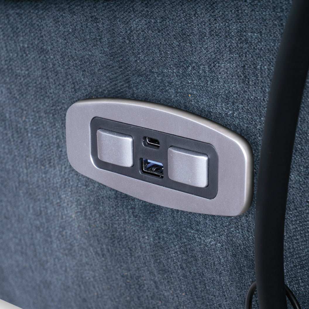 Fauteuil motorisé en tissu avec support flexible pour téléphone et chargeur sans fil - Burlyton