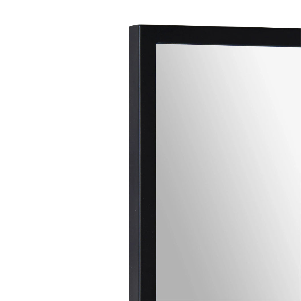 Miroir avec un cadre en fer noir 24 x 36 po - Reynolds