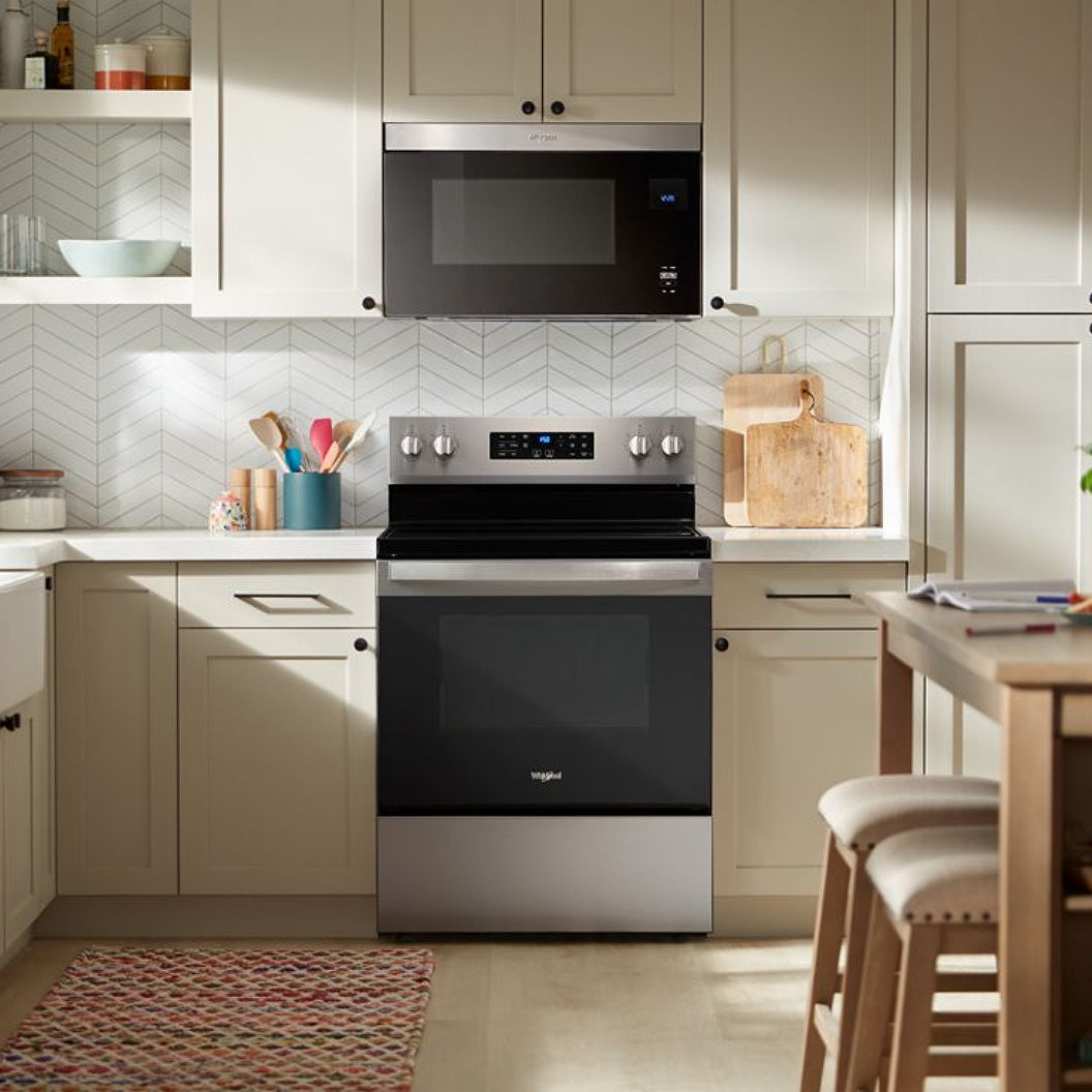 Cuisinière électrique 30 po, 5,3 pi³ Inox avec Éléments FlexHeat™, Air Fry sans préchauffage et Convection