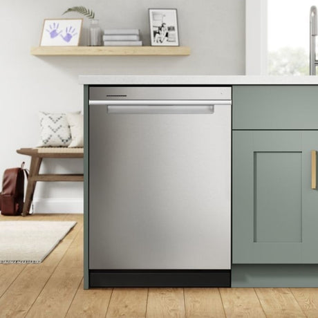 Lave-vaisselle encastrable 24 po, 47 dBA Inox 3 paniers avec Cycle par capteur et Filtration de l'eau