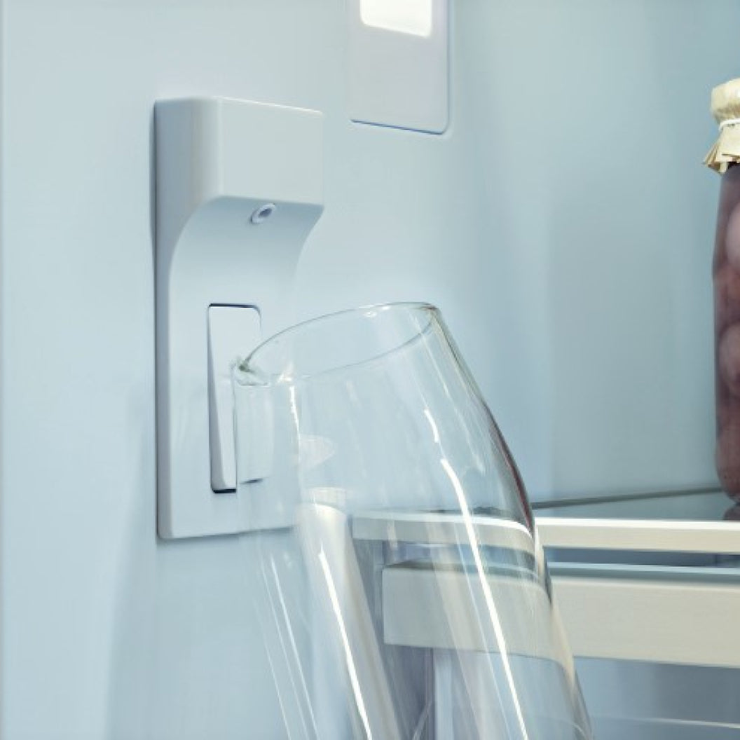 Réfrigérateur sans congélateur encastrable 24 po, 12,5 pi³ Panneau requis avec Distributeur d'eau interne - Série Professional