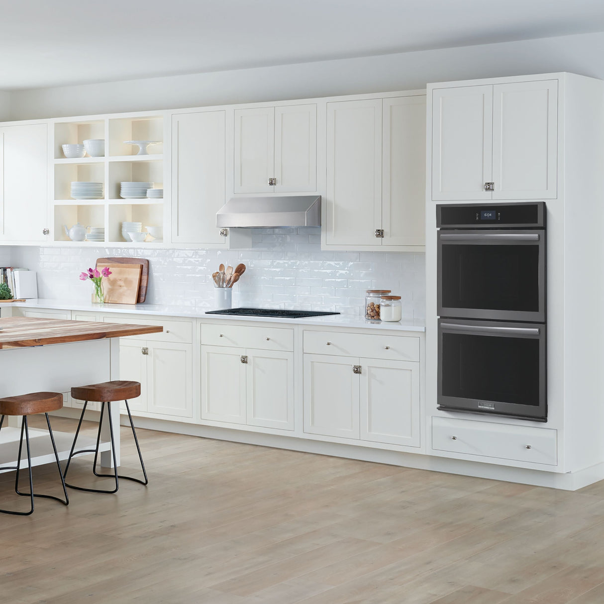Four encastrable double 27 po. Inox noir 7,6 pi³