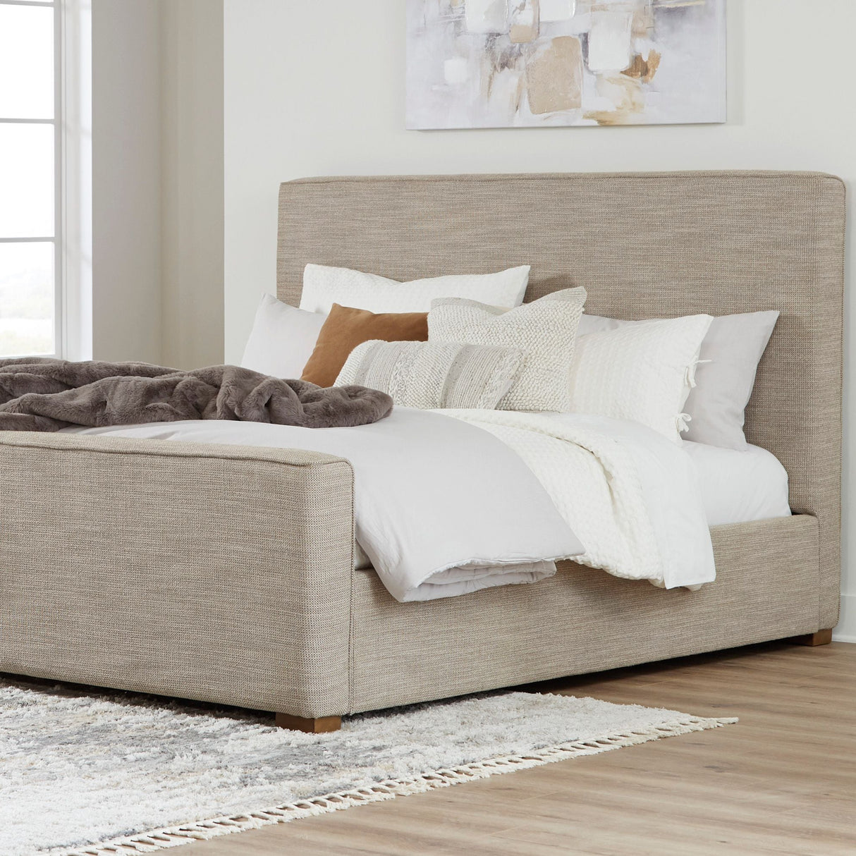 Lit  complet très grand rembourrés en tissu beige - Dakmore
