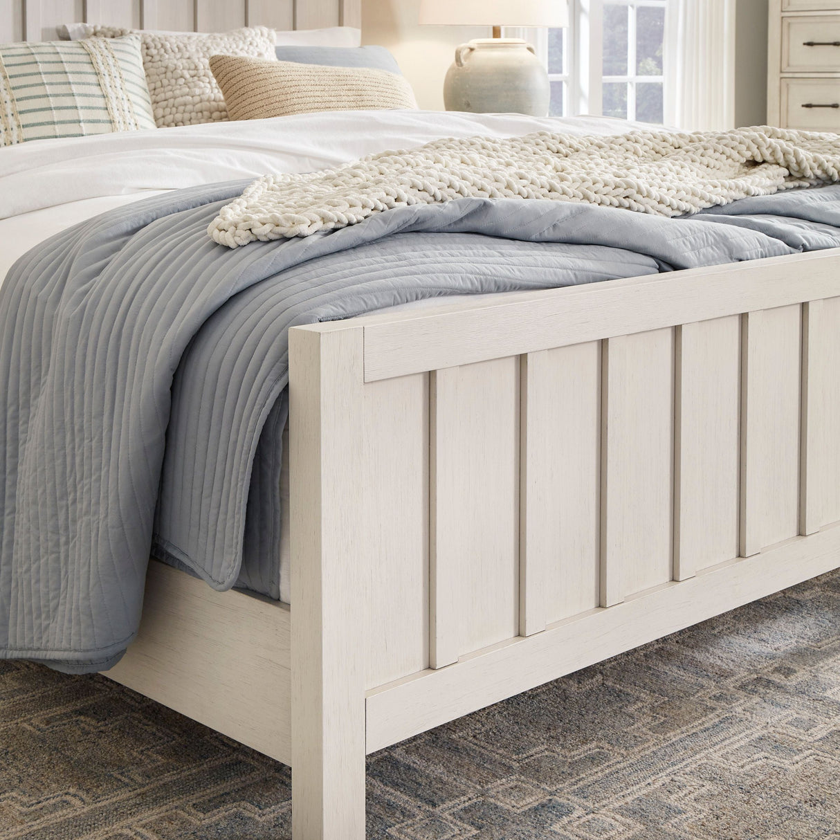 Lit grand complet en bois beige - Shaybrock