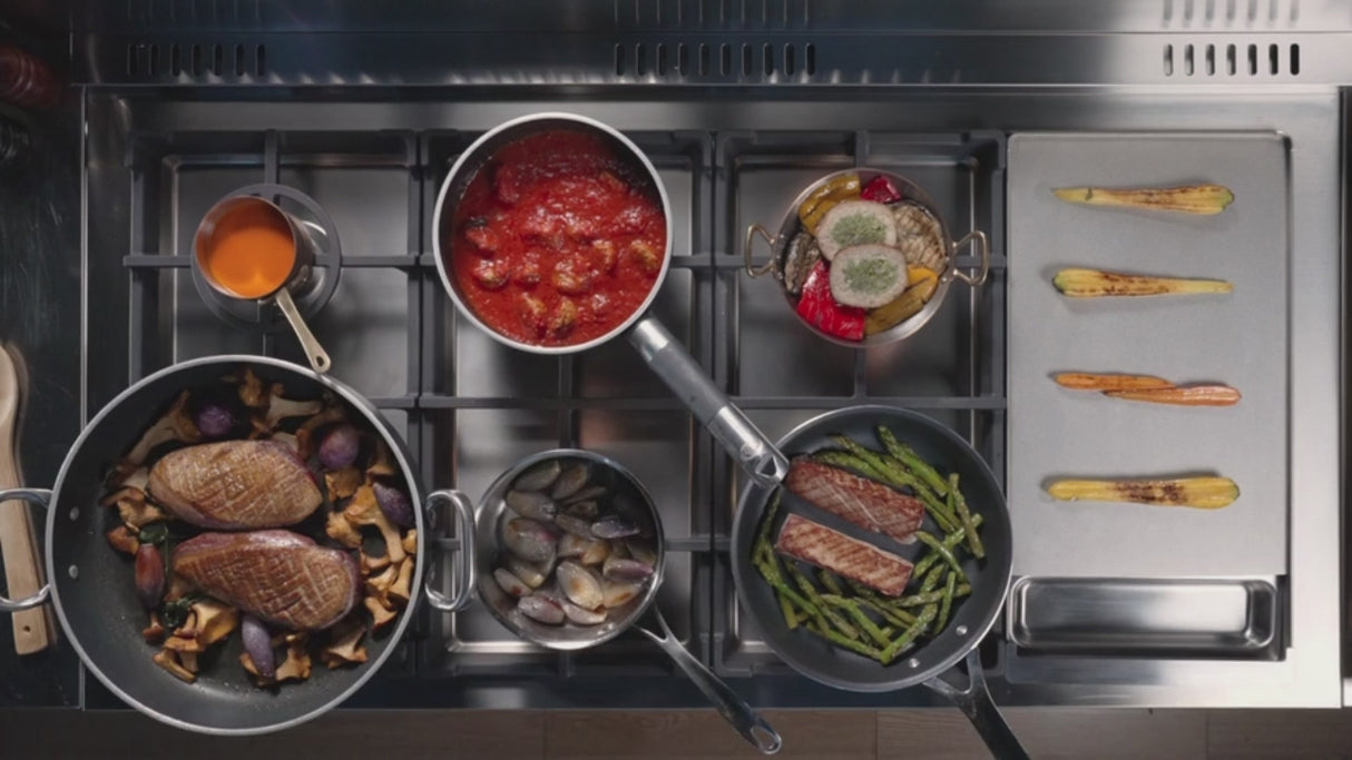 Cuisinière au gaz 30 po, 4,7 pi³ noir - Série Master avec 5 brûleurs MonoBloc en fonte
