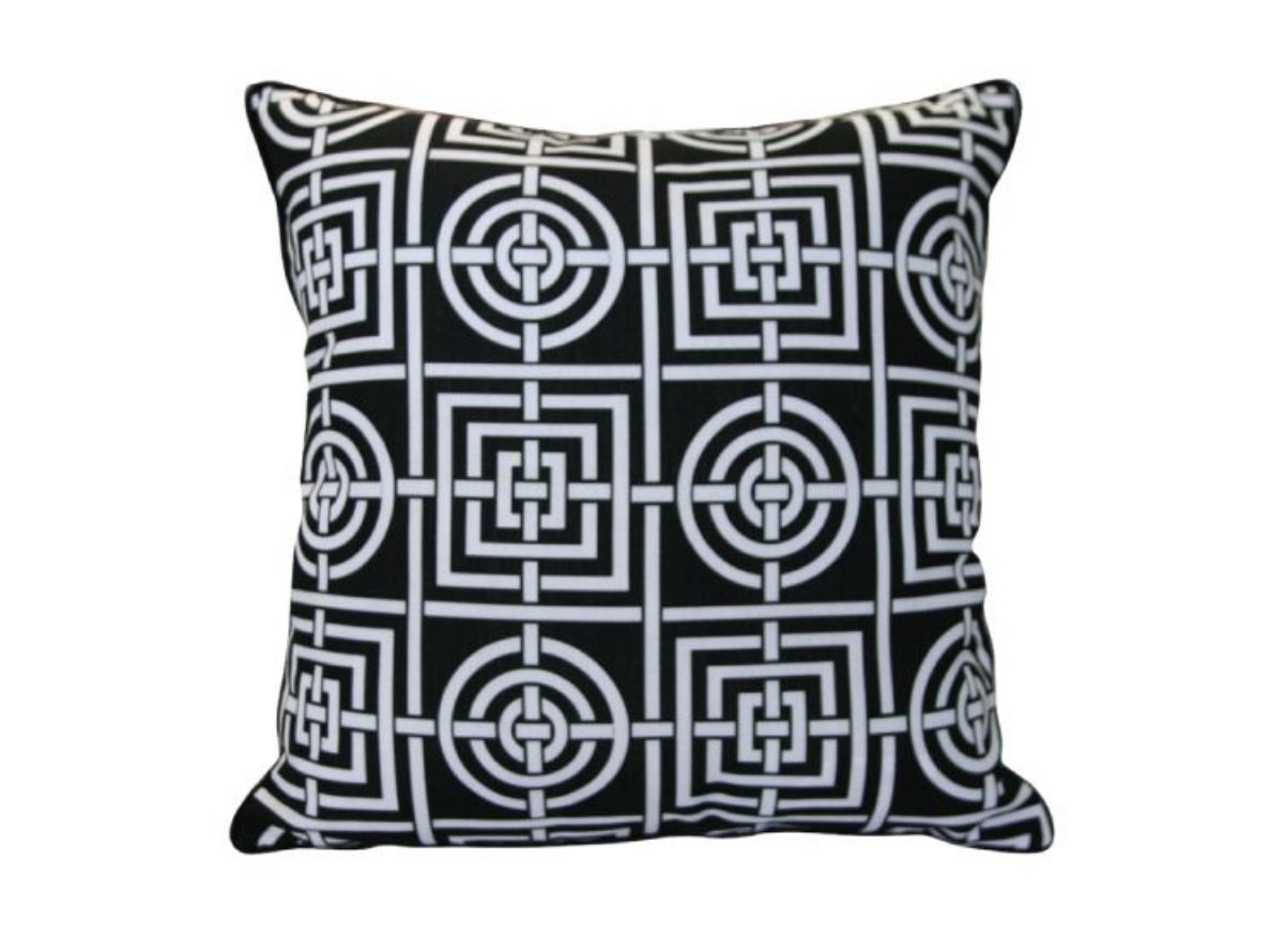 Picture of 18 x 18 Inch Hypnose Decorative Pillow