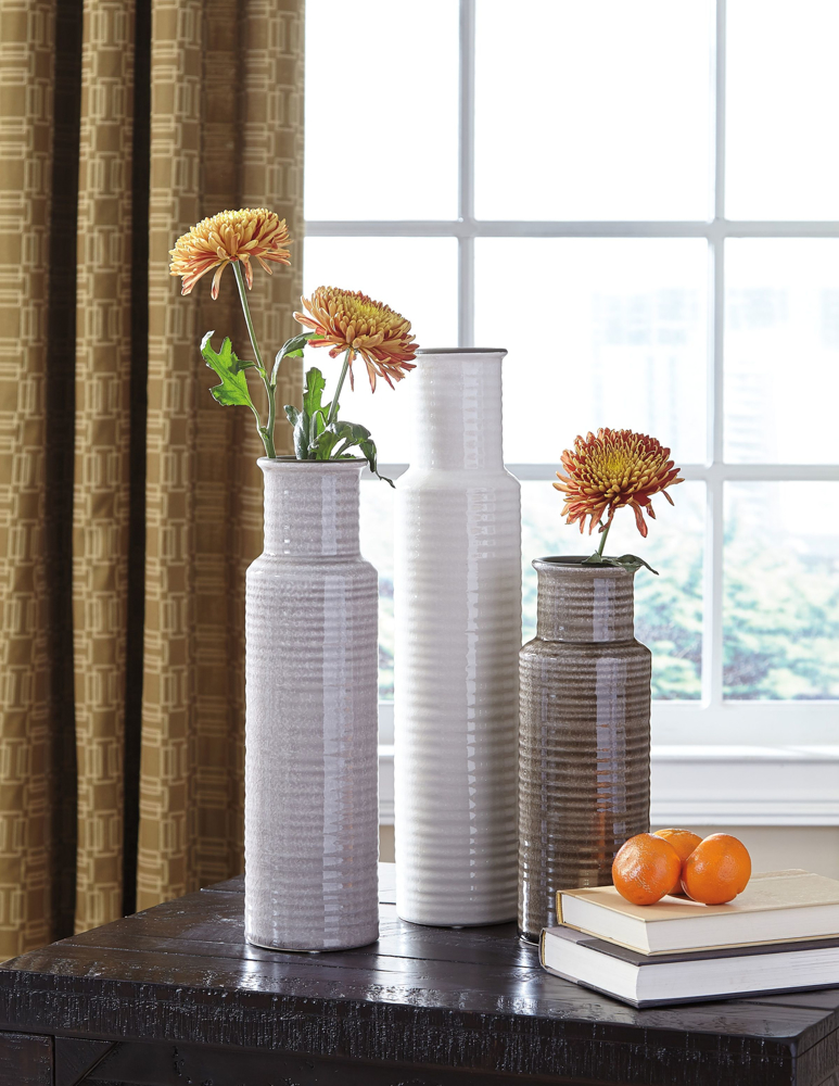 Picture of Set of 3 vases