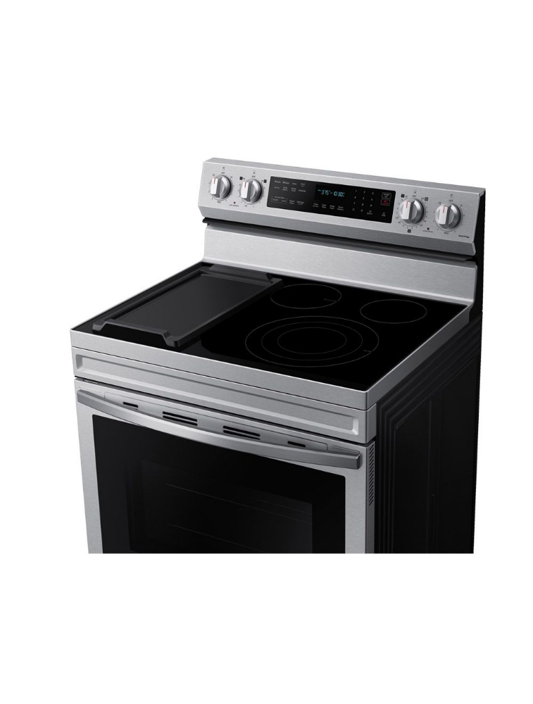 Cuisinière électrique autoportante 30 po. 6,3 pi³ avec convection Samsung NE63A6711SS/AC