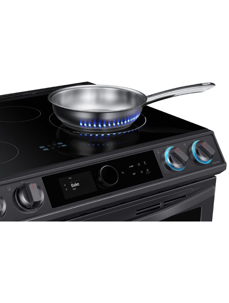 Cuisinière à induction encastrable 30 po. 6,3 pi³ avec convection Samsung NE63T8911SG/AC