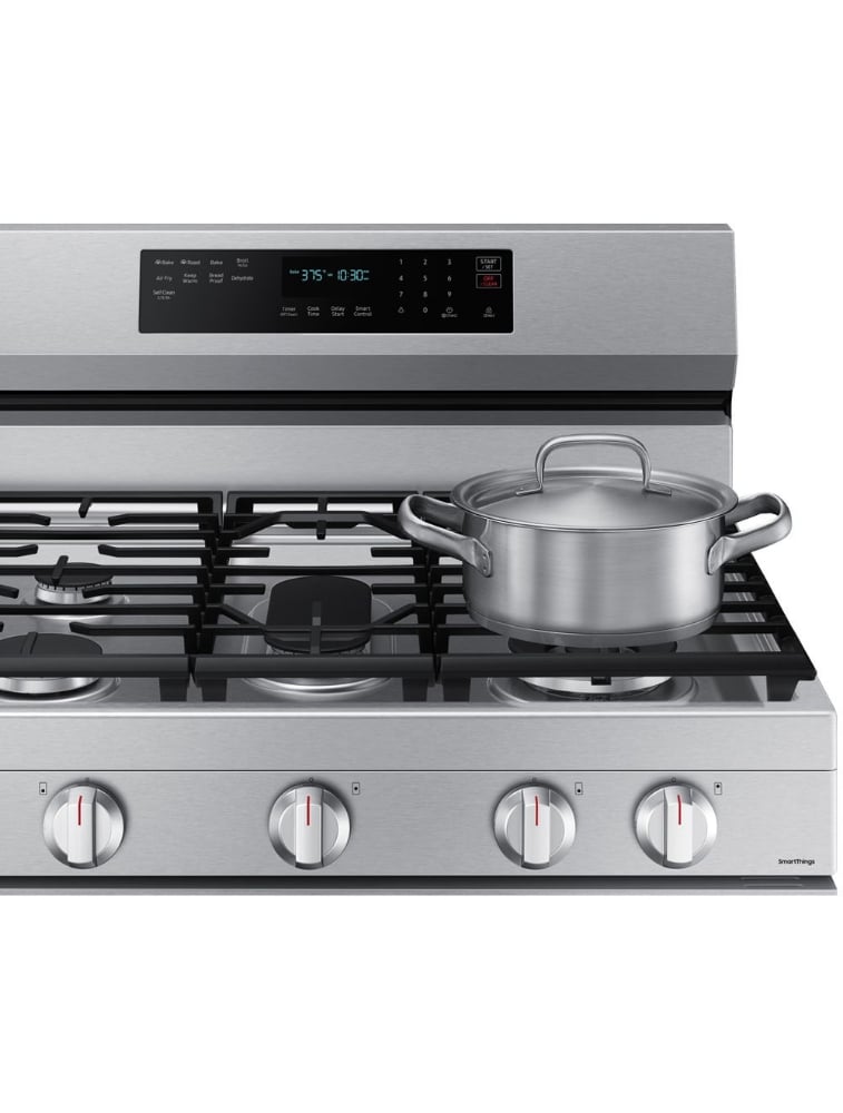 Cuisinière au gaz autoportante 30 po. 6 pi³ avec convection Samsung NX60A6711SS/AA