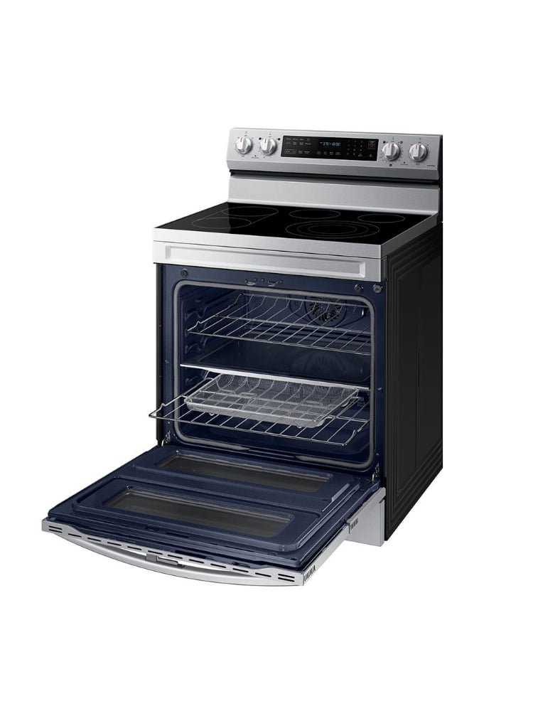 Cuisinière électrique autoportante 30 po. 6,3 pi³ avec convection Samsung NE63A6751SS/AC