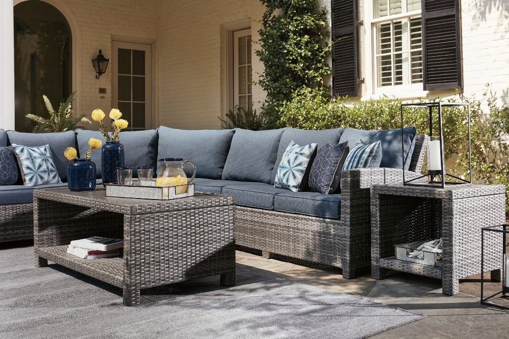 Picture of Outdoor Stationary Sectional - 4 piece