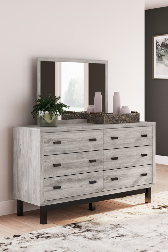 Picture of Dresser Mirror