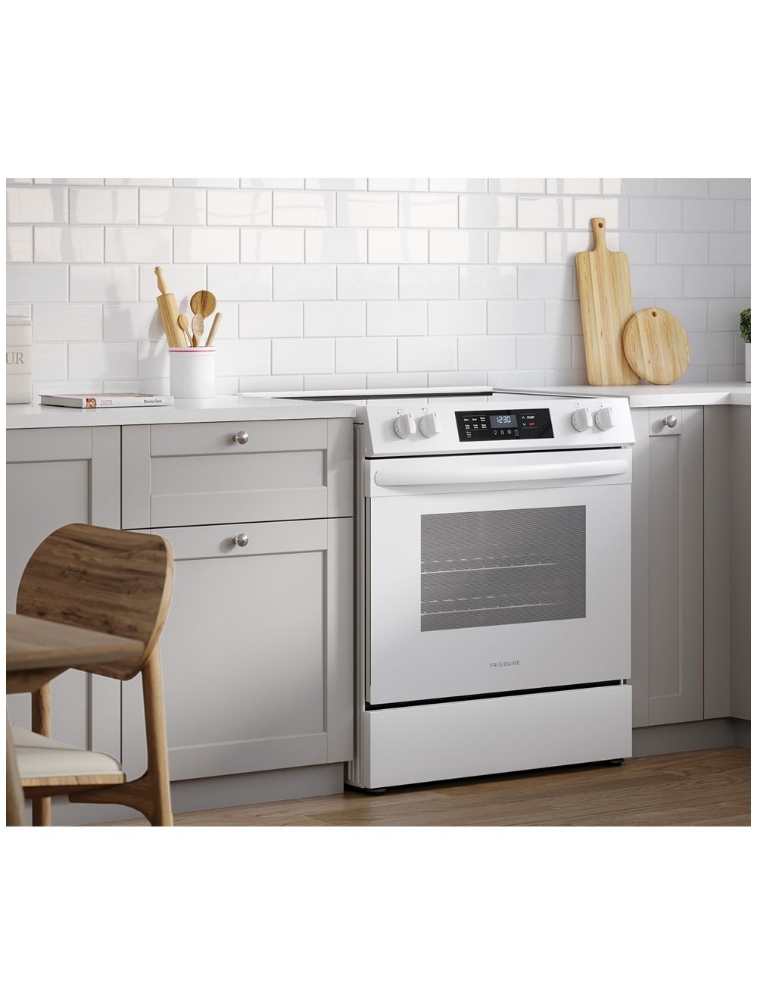 Cuisinière électrique autoportante 30 po. 5,3 pi³ avec EvenTemp™ Frigidaire FCFE306CAW