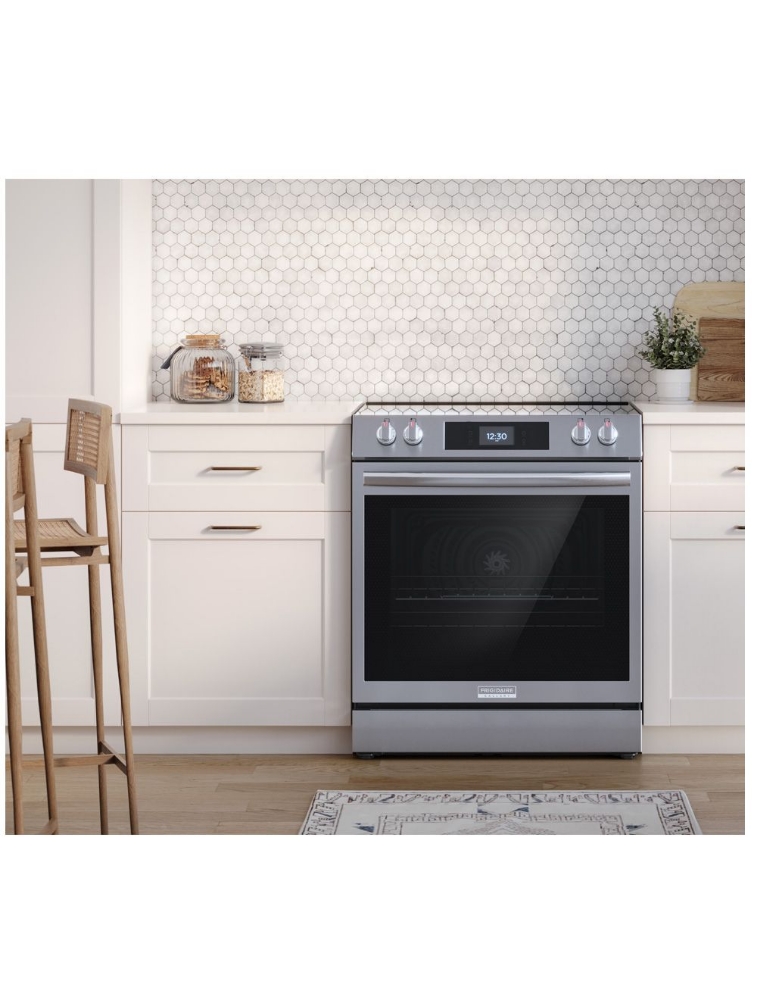 Cuisinière électrique 30 po. 6,2 pi³ avec convection totale Frigidaire Gallery GCFE306CBF