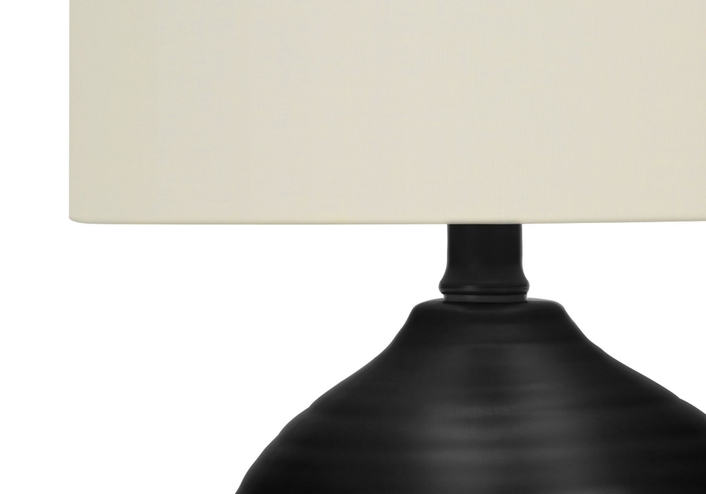 Picture of 17 Inch Table Lamp