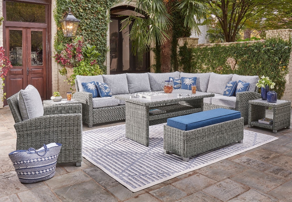 Picture of Set of 2 Outdoor Loveseats