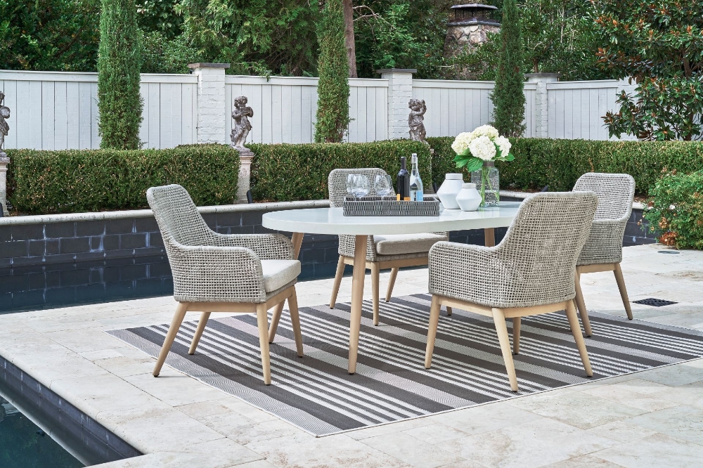 Picture of Set of 2 Outdoor Dining Chairs